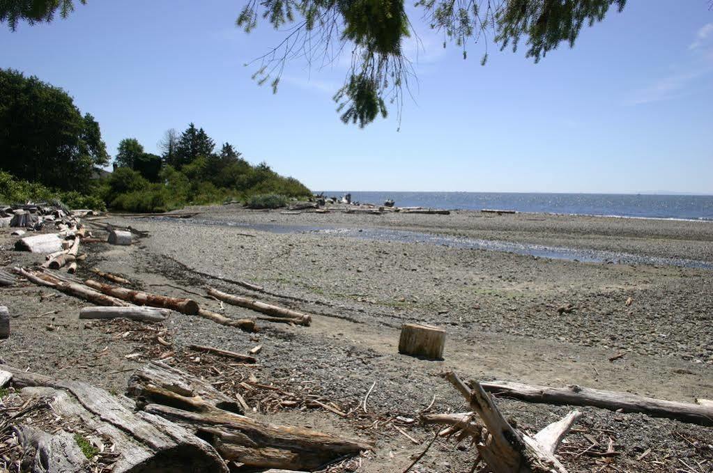 Bonniebrook Lodge Gibsons Exterior photo